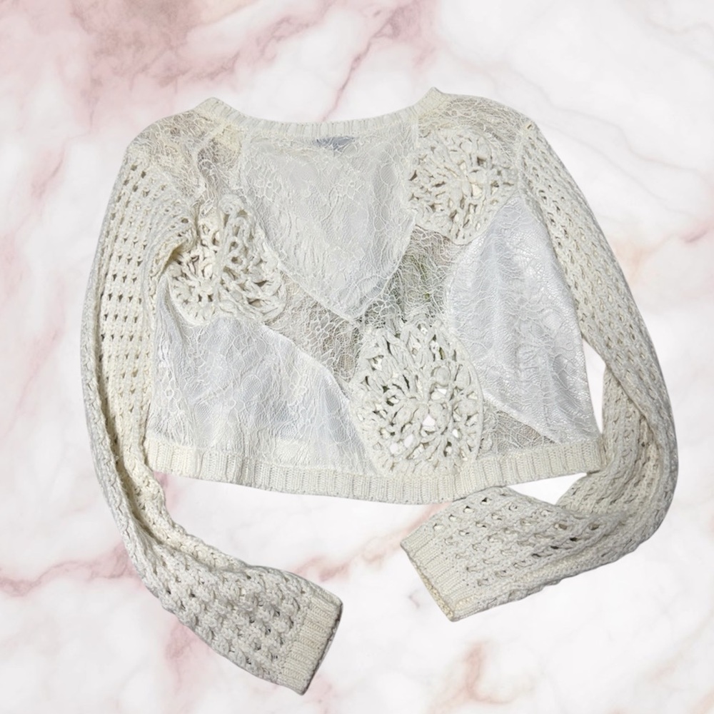 Tildon cream Lace crochet patchwork Knit crop Sweater medium